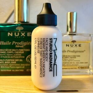 MAC Studio Radiance Face and Body Sheer Foundation - White Bottle with Black Cap